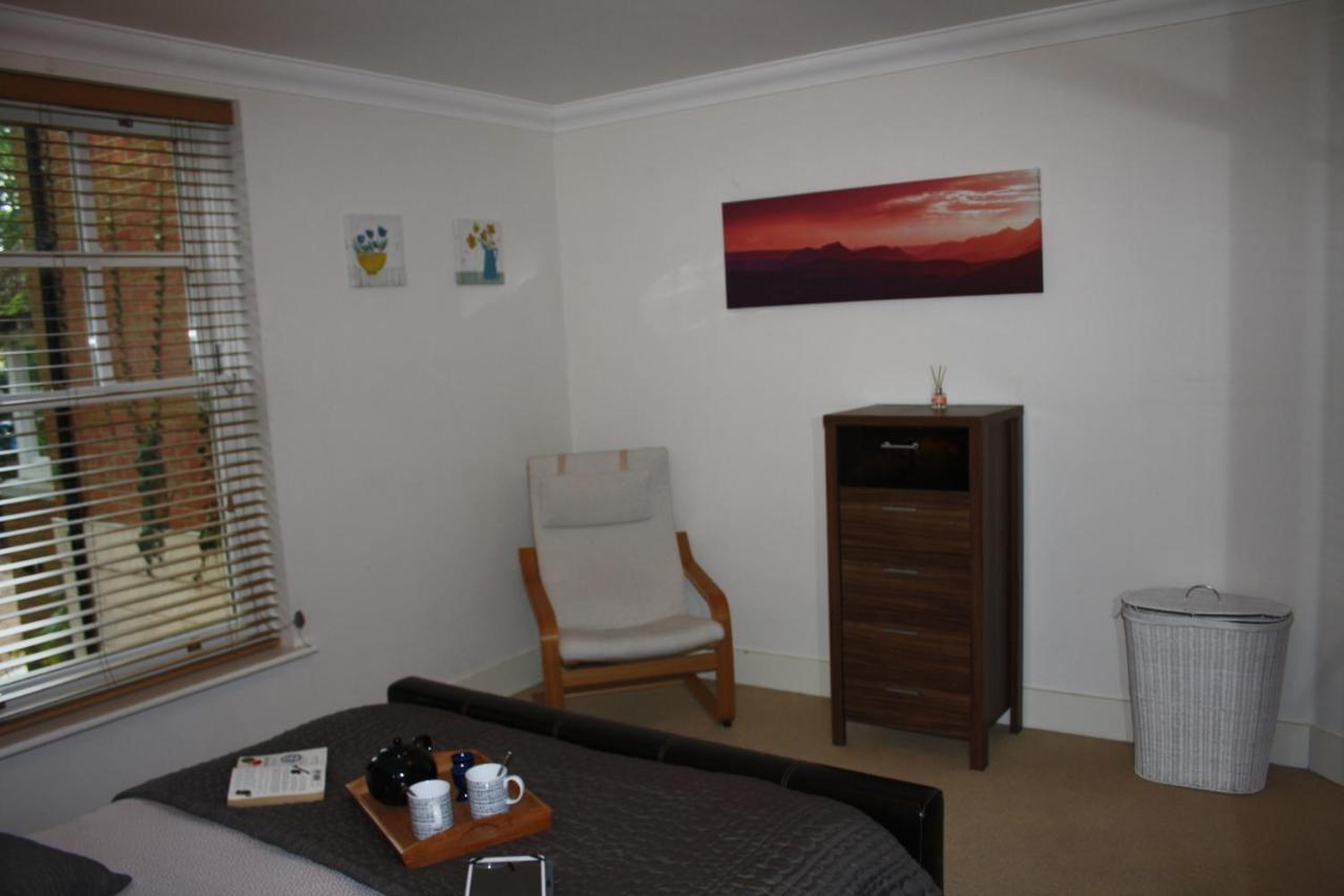 Apartmán Canterbury Elms Court Pokoj fotografie