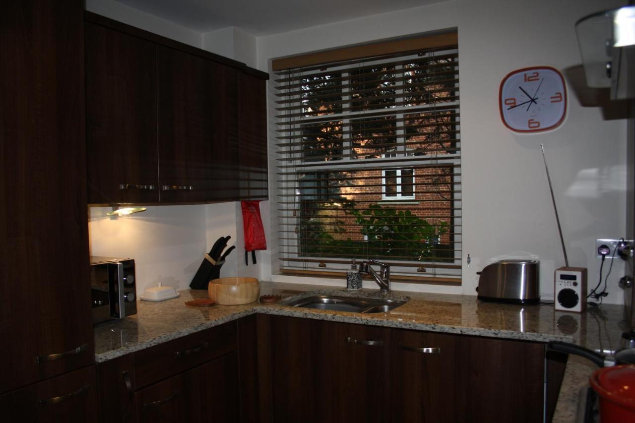 Apartmán Canterbury Elms Court Pokoj fotografie