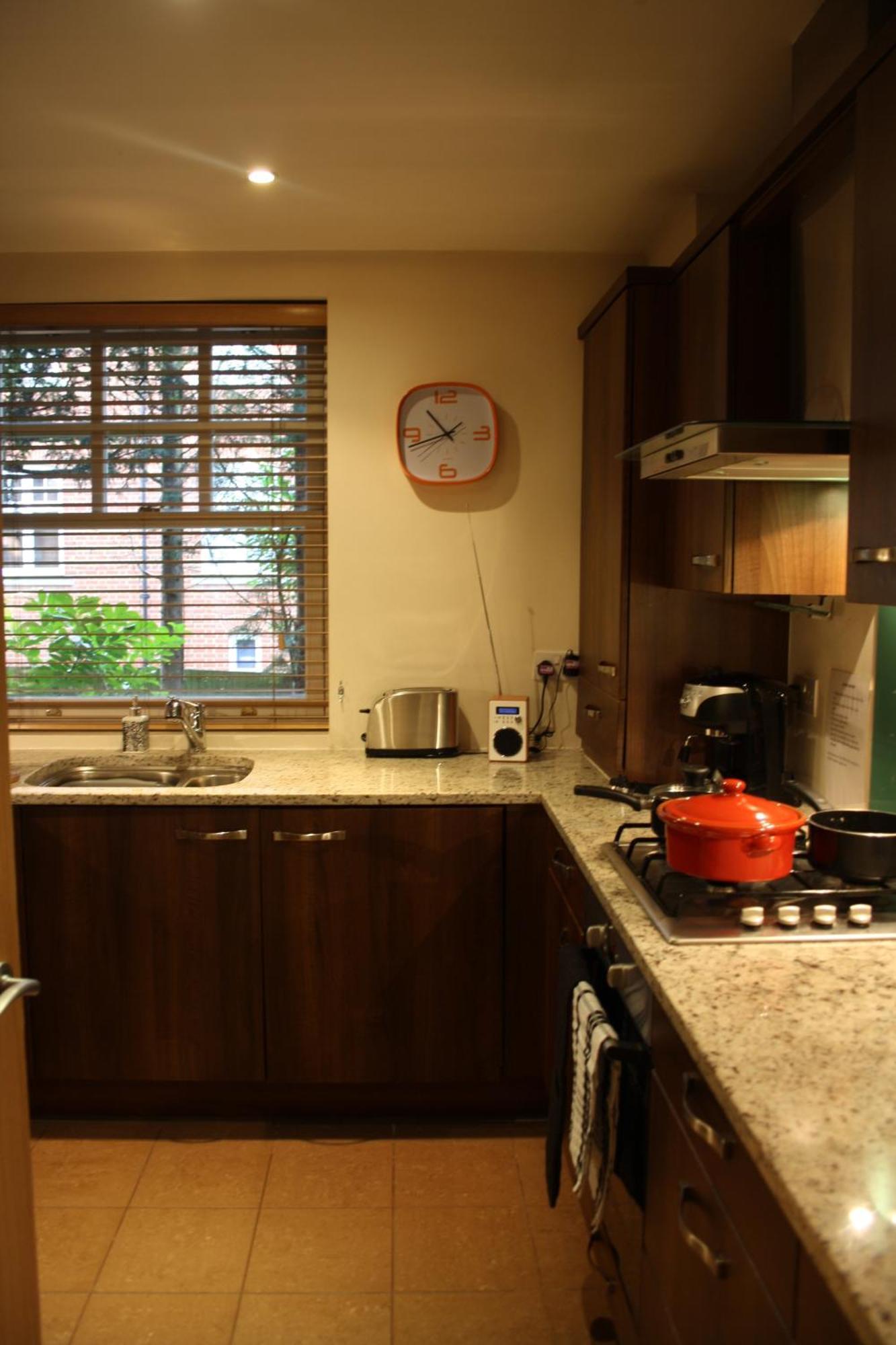 Apartmán Canterbury Elms Court Exteriér fotografie